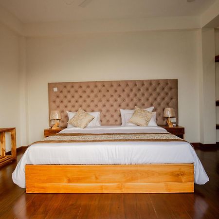 Hotel Manthra Leisure Kandy Esterno foto
