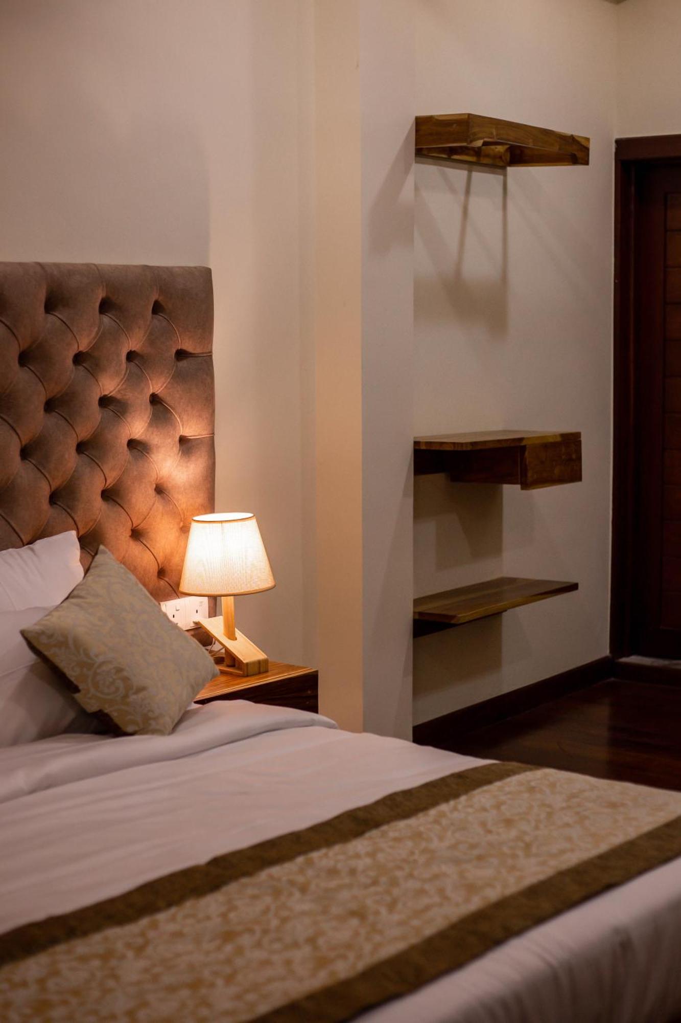 Hotel Manthra Leisure Kandy Esterno foto