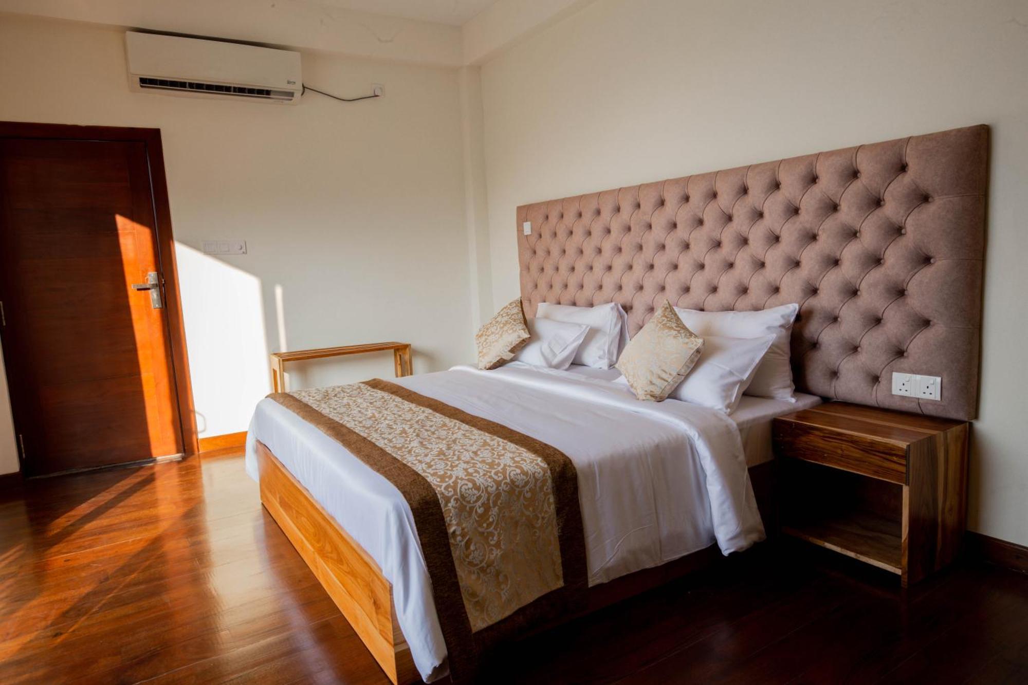 Hotel Manthra Leisure Kandy Esterno foto