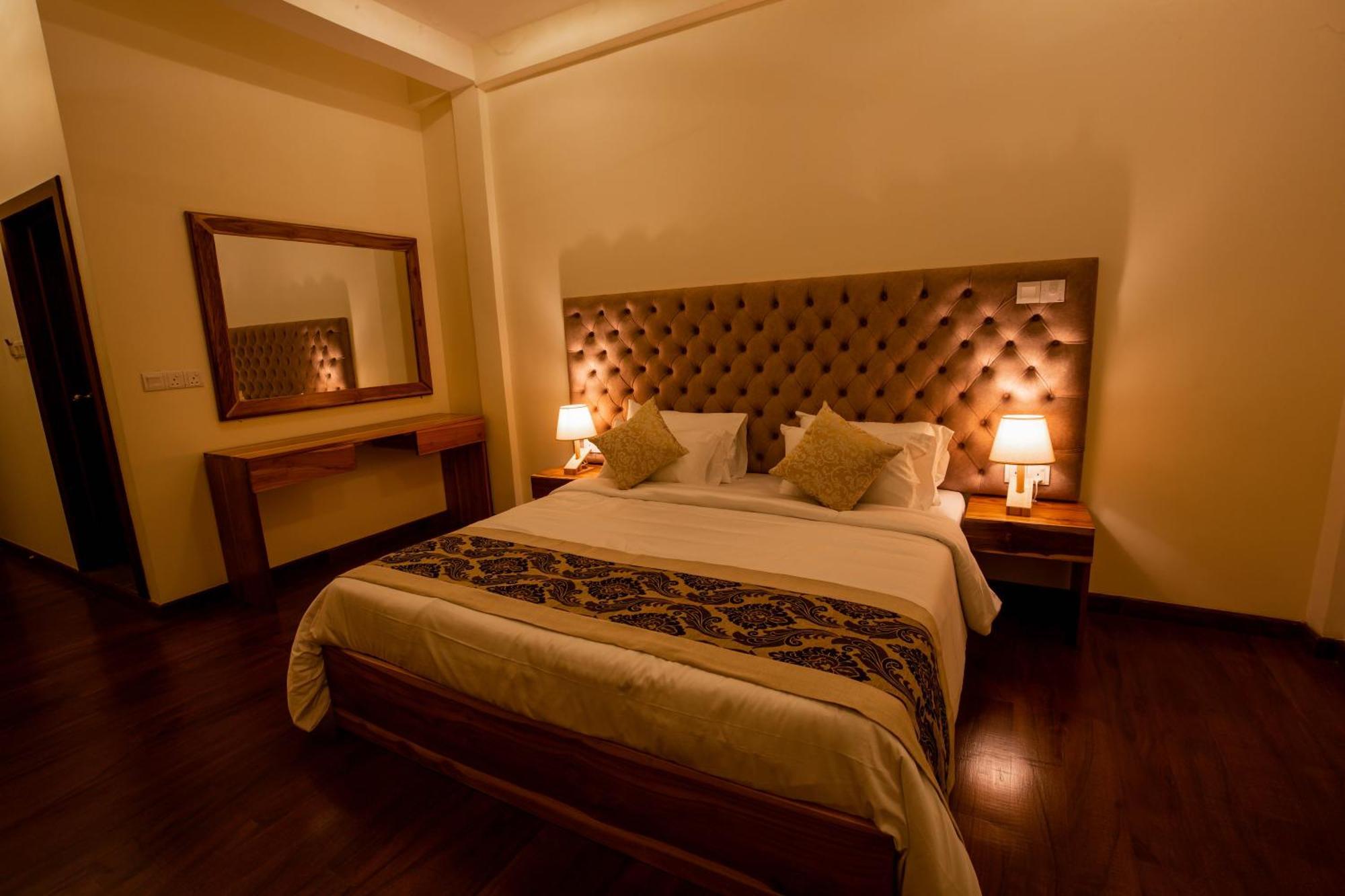 Hotel Manthra Leisure Kandy Esterno foto