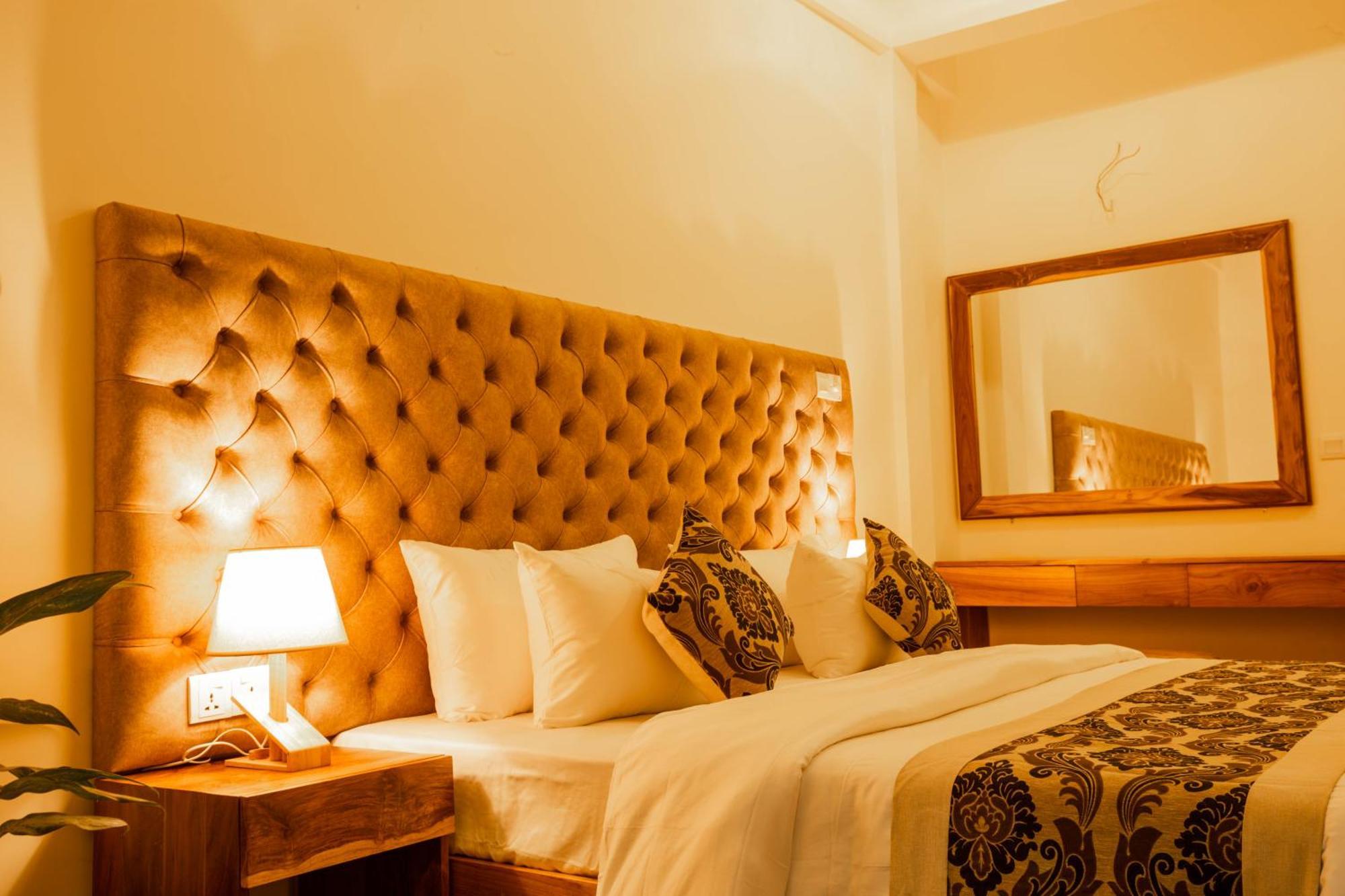 Hotel Manthra Leisure Kandy Esterno foto