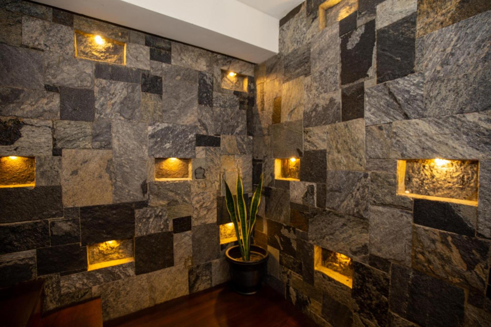 Hotel Manthra Leisure Kandy Esterno foto