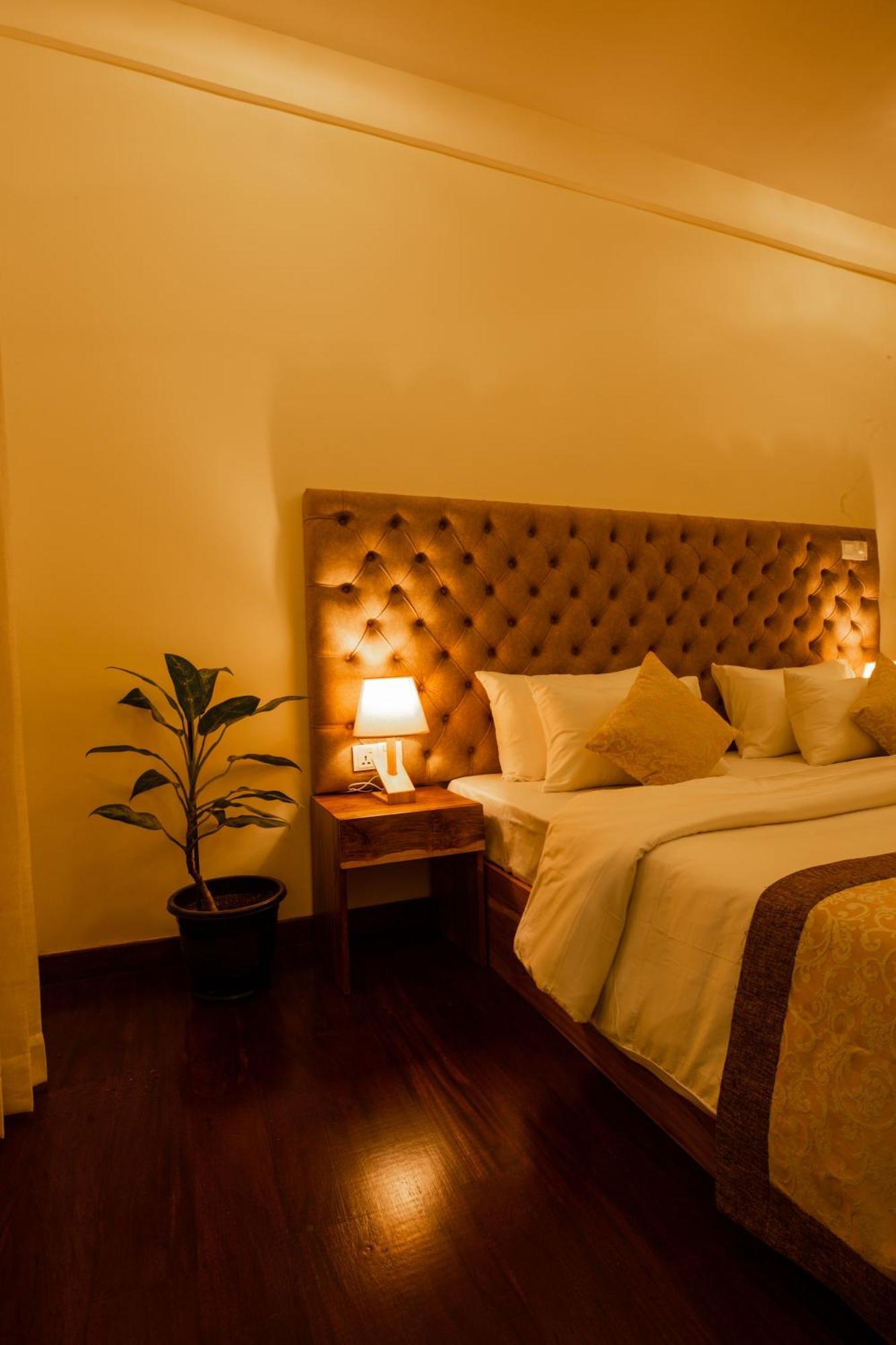 Hotel Manthra Leisure Kandy Esterno foto